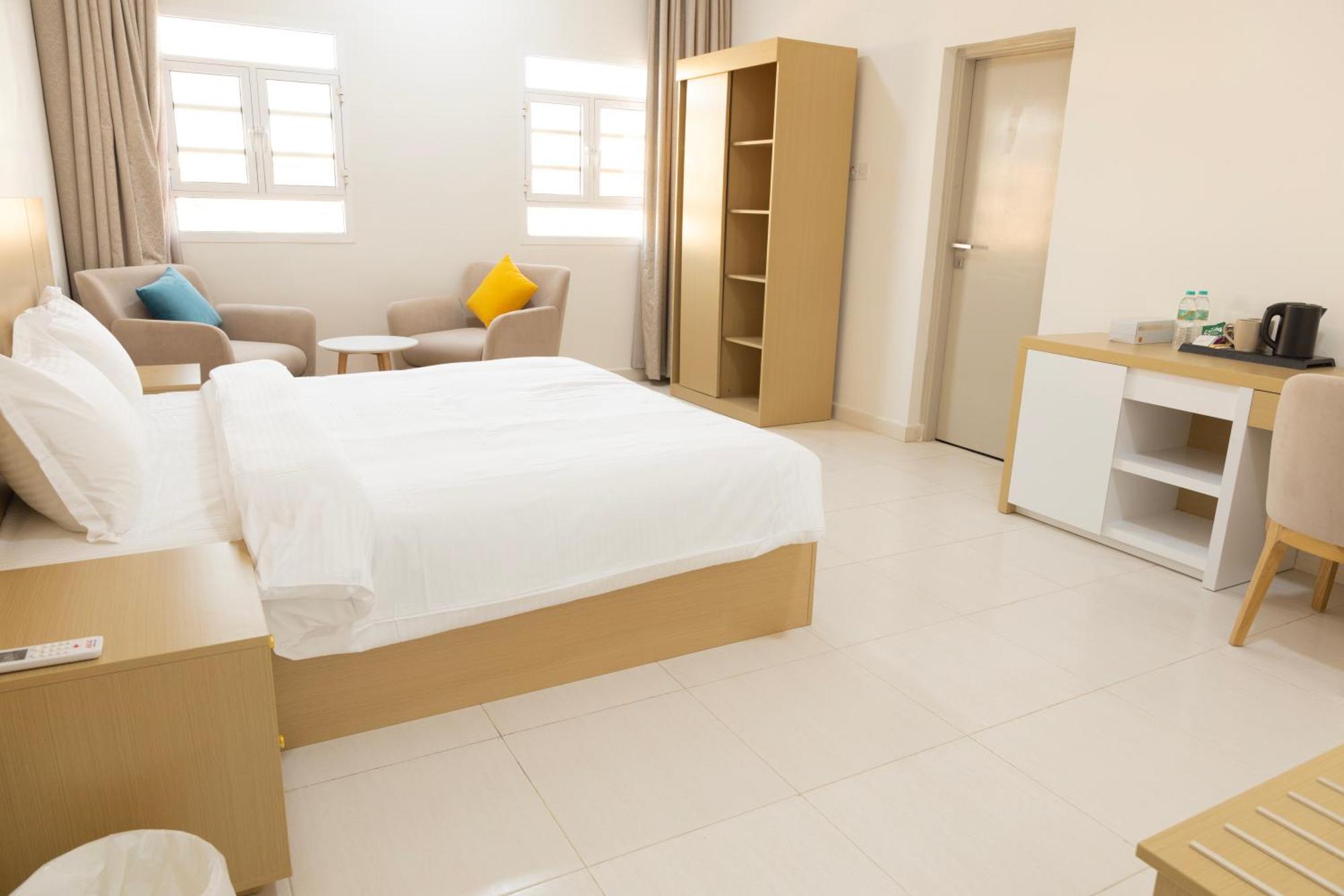 Riviera Suites , Hotel Apartement Сур Екстер'єр фото